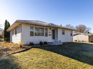 1144 Lindner Dr, Waterloo, IA 50702