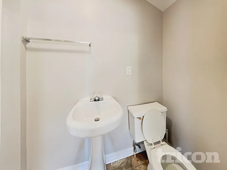 531 Griffith Dr — Photo 14