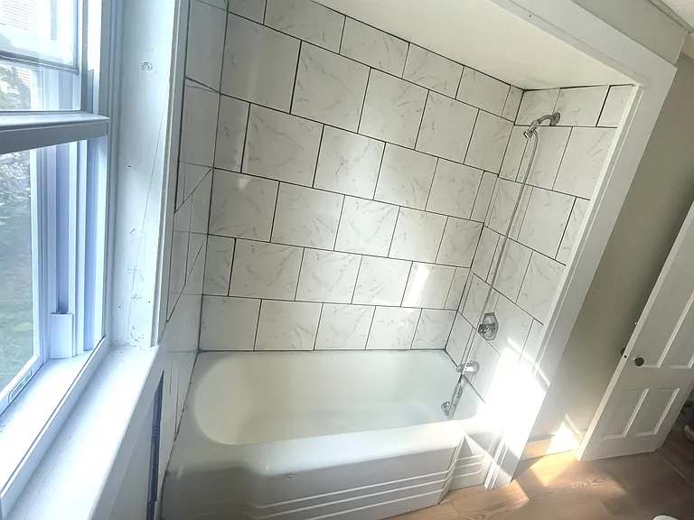 328 Cedar St #1R — Photo 6