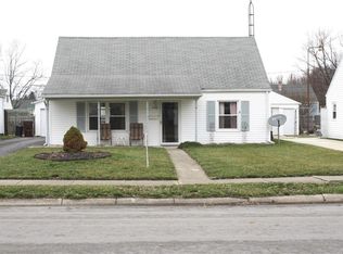 1718 S Sweetbriar Ln, Springfield, OH 45505