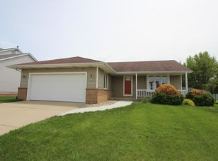 8709 Camelot Trce, Sturtevant, WI 53177