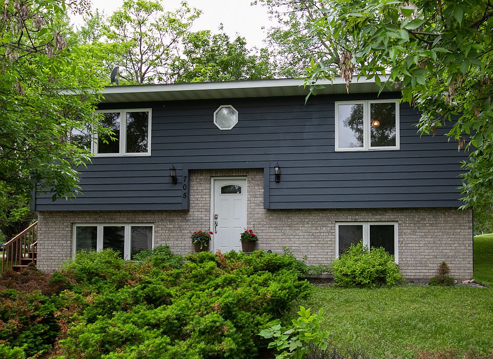 1st image of 705 1st St N
