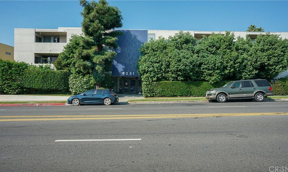 1st image of 6251 Coldwater Canyon Ave Unit 215