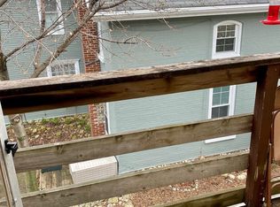 N89W15830 Main St APT 3E, Menomonee Falls, WI 53051