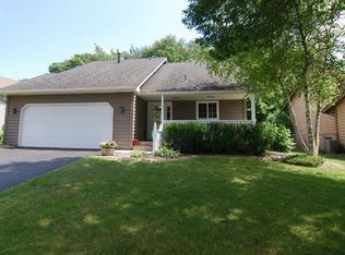 16886 Jonquil Trl, Lakeville, MN 55044