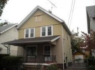 1337 Fry Ave, Lakewood, OH 44107