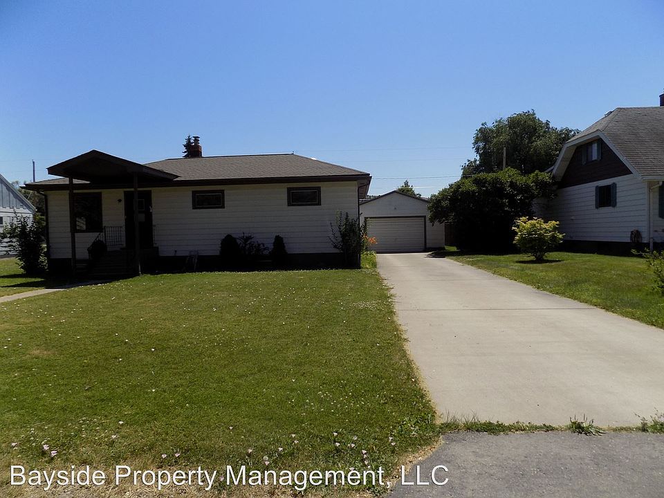 1st image of 708 6th Ave E