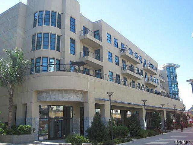 1st image of 133 The Promenade N Unit 120