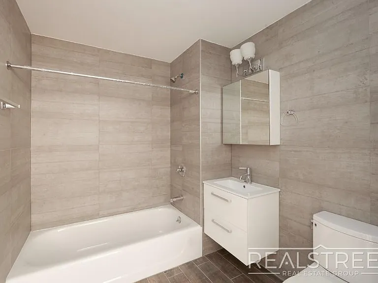 9002 Queens Blvd #532 — Photo 6