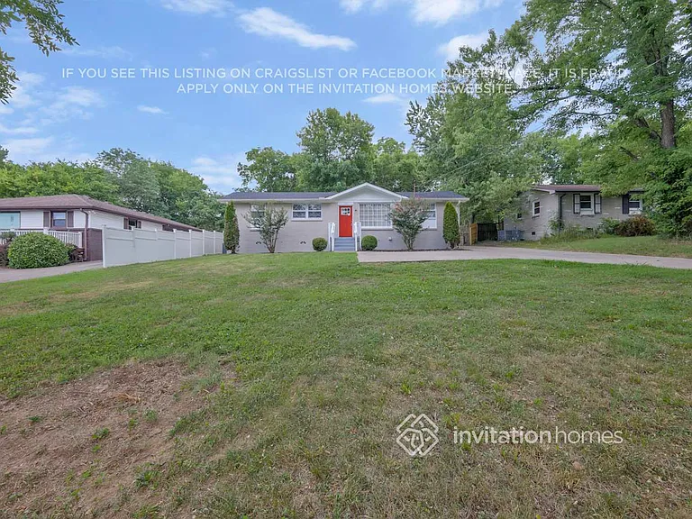 111 Curtiswood Dr — Photo 2