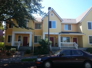 6425 High Point Dr SW, Seattle, WA 98126