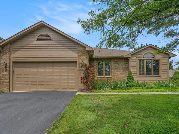 1273 Laurel View Dr, Ann Arbor, MI 48105
