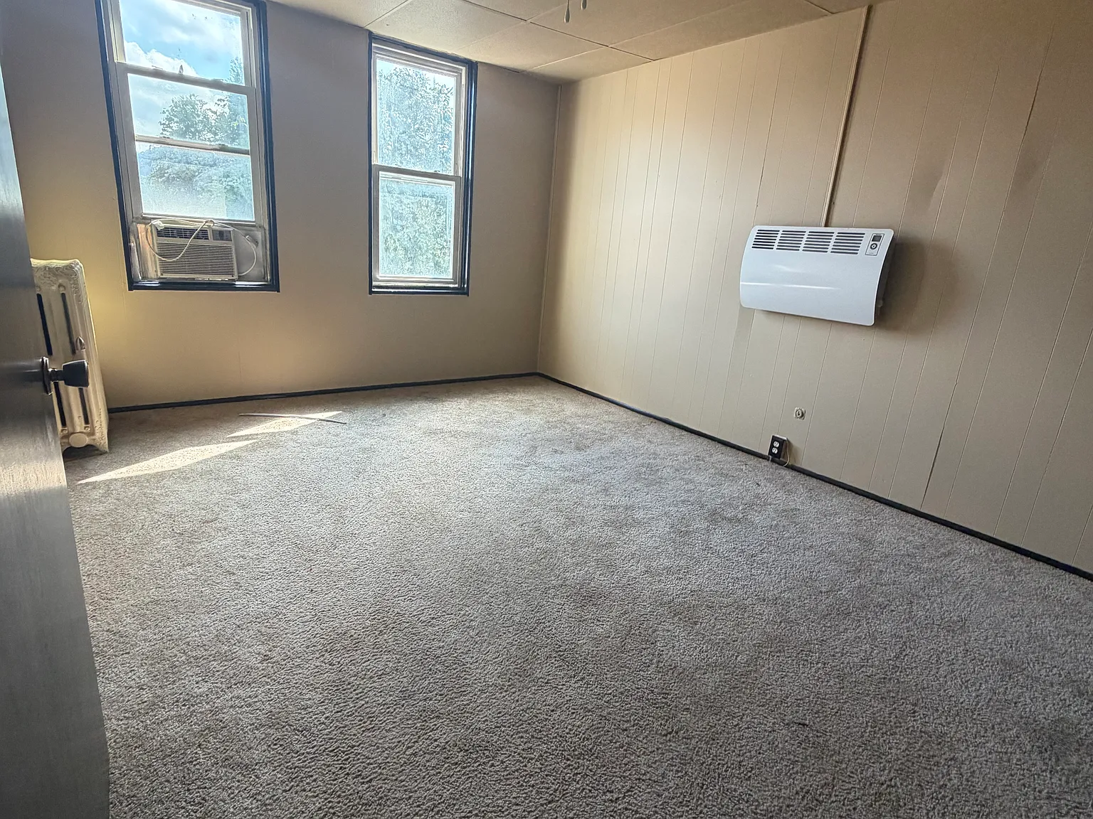 2 bed, $1,100 — Photo 4