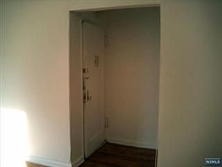 2nd image of 2339 Hudson Ter APT C6