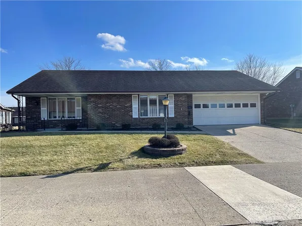 1135 Foxboro Rd, Springfield, OH 45503