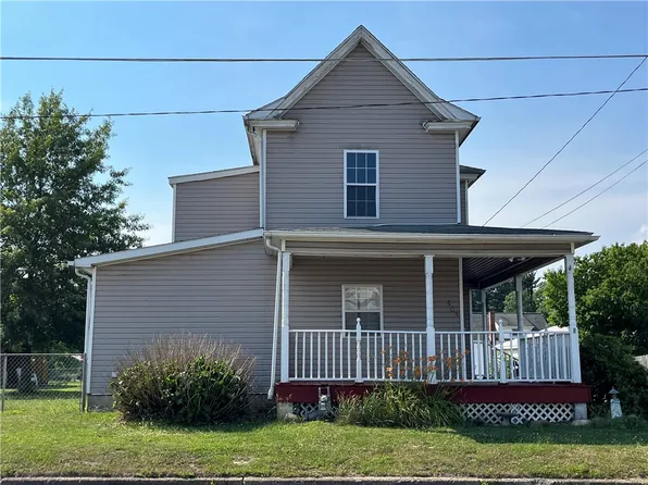 404 E George St, Carmichaels, PA 15320
