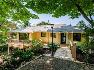 8445 Surfside Dr, Montague, MI 49437