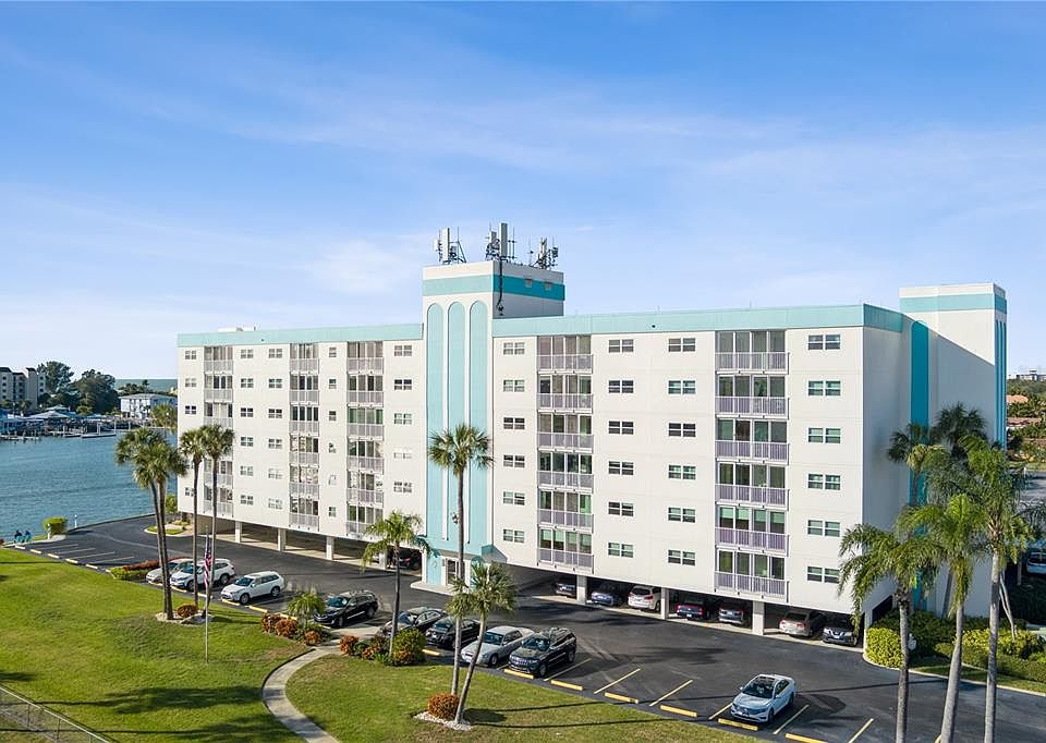 1st image of 10216 Regal Dr APT 305