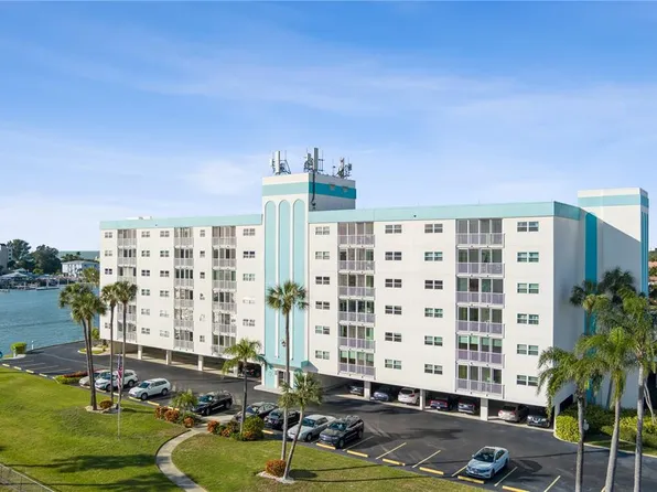 10216 REGAL DRIVE #305, LARGO, FL 33774