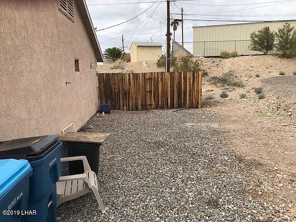 3rd image of 3545 SE Surf Ln