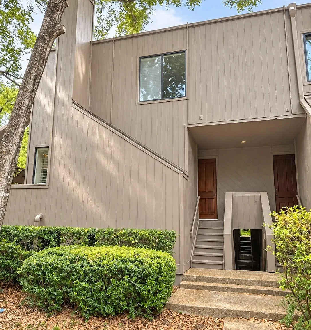 3 bed, 2.5 bath, 1814 sqft, $3,200 — Photo 1