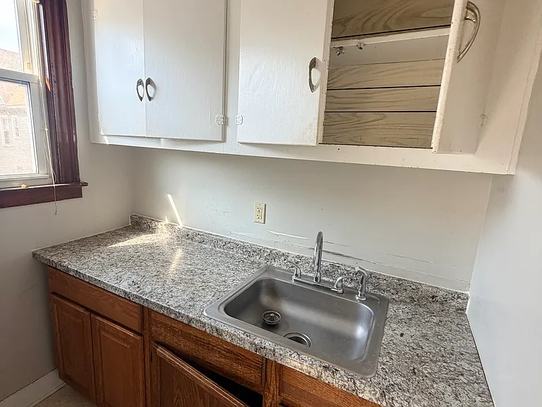 72 Peck Ave #2 — Photo 9