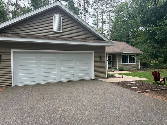3rd image of 9928 Ridgewood Dr