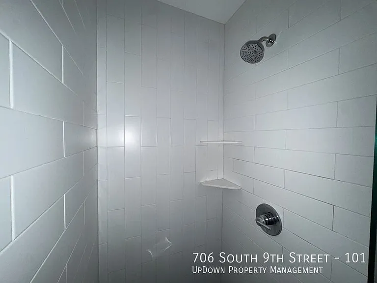 706 S 9th St — Photo 15