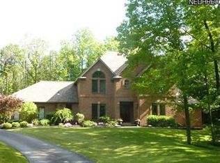 12145 Reserve Ln, Chesterland, OH