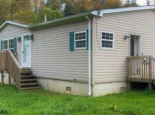 928 Cleveland Ave, Fairmont, WV 26554