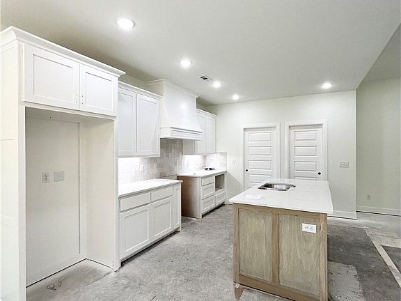 3rd image of 4 Anchinleck Ln