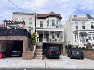 618 16th St #2, Union City, NJ 07087