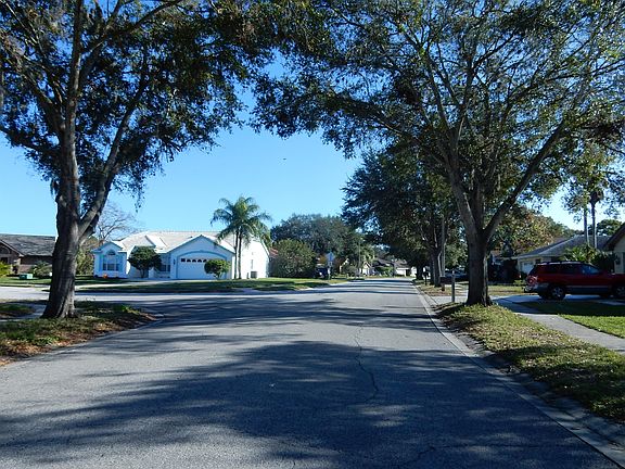 5th image of 2904 Summervale Dr