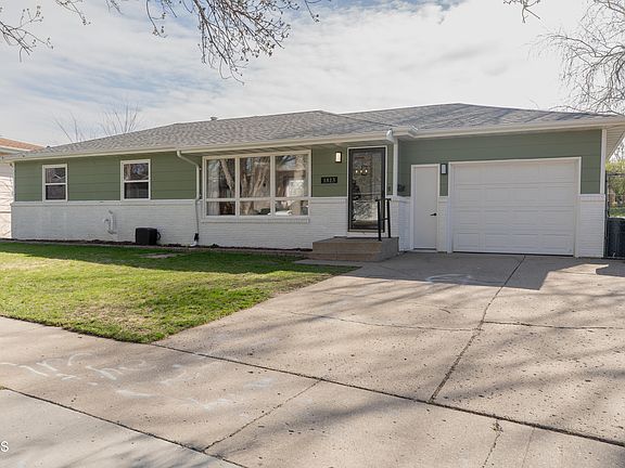2nd image of 1813 Marian Dr