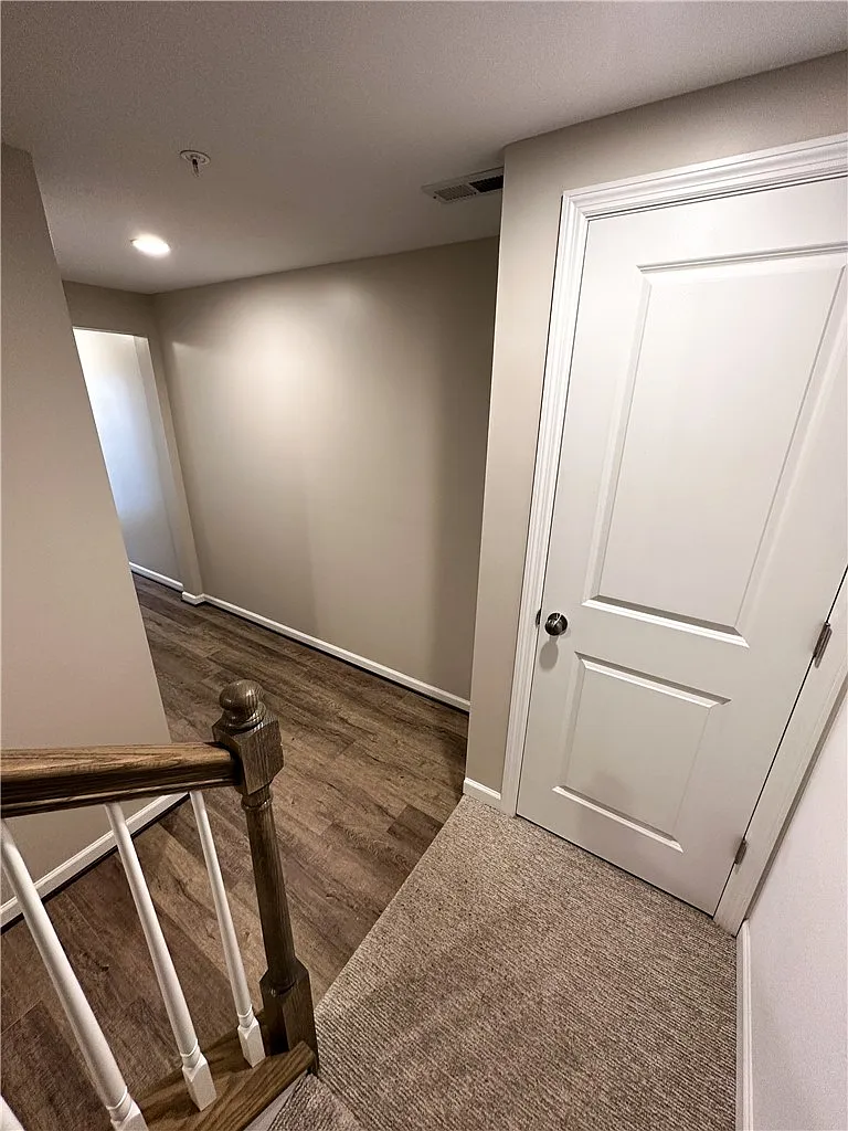 2 bed, 2.5 bath, $2,300 — Photo 4