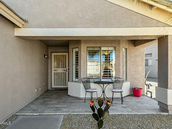 5th image of 5 E ZINNIA Place