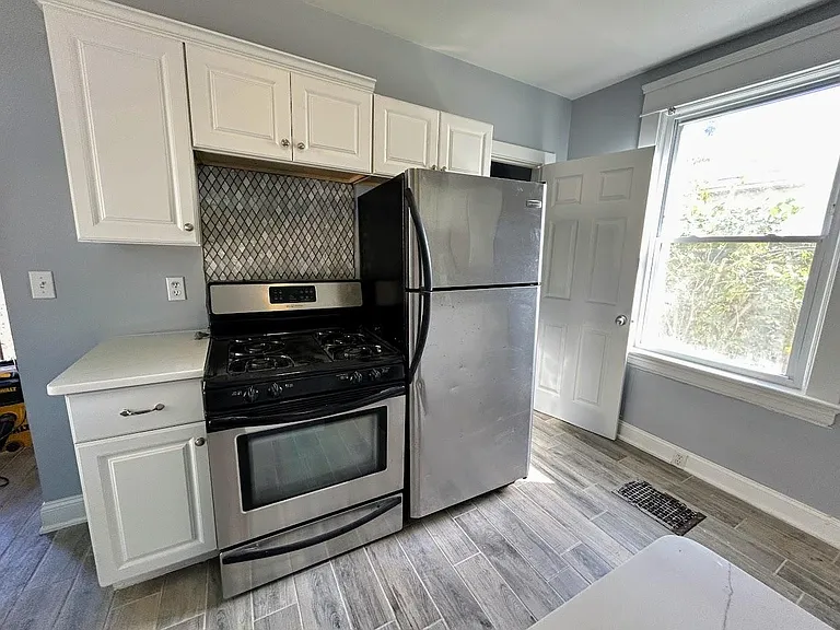 4407 Verne Ave — Photo 5