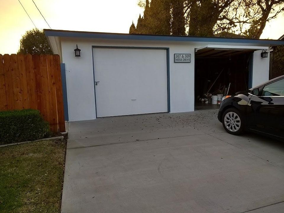 1st image of 307 Mesa Dr