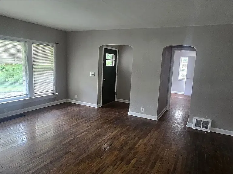 2951 & 2957 E Huron St — Photo 5