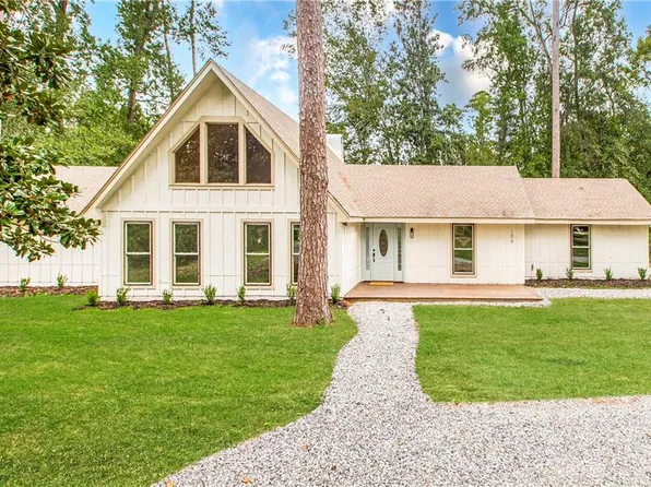 106 Woodlawn Ln, Mandeville, LA 70471