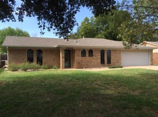 3633 Old Post Ct, San Angelo, TX 76904
