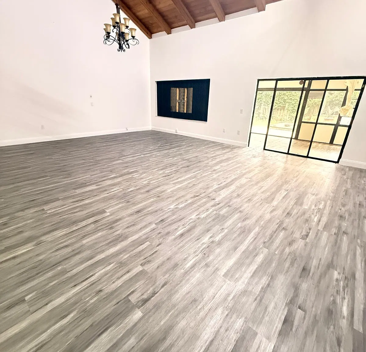 3333 Oak Drive - 1 — Photo 2