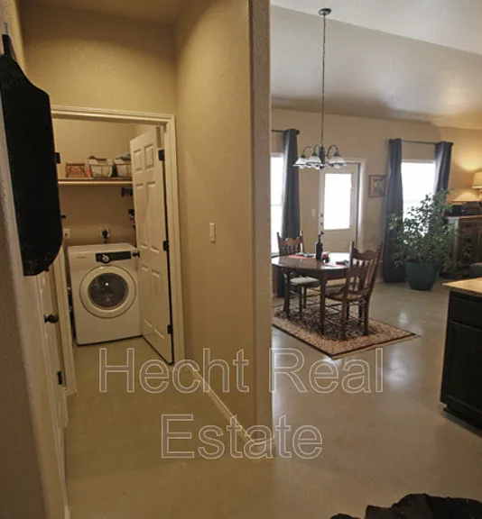 151 Joanne Cv — Photo 6
