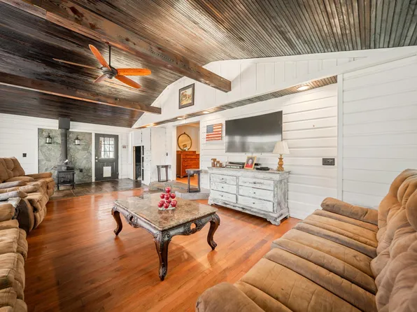 851 Rawl Rd, Lexington, SC 29072