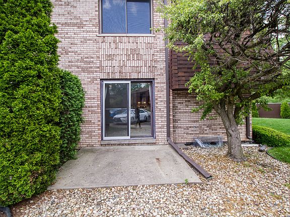 3rd image of 15744 Laramie Ave #G3