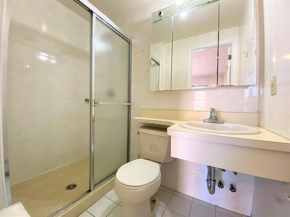 4th image of 4133 Parsons Blvd APT 7A
