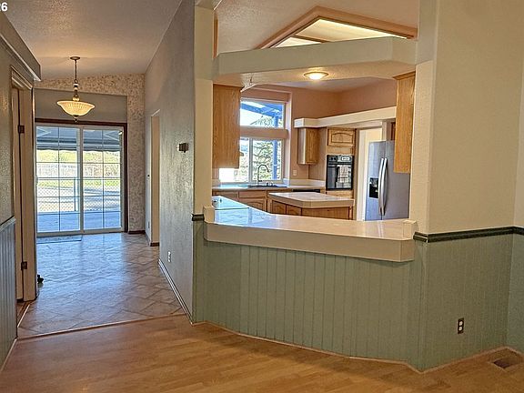 4th image of 90750 Hill Rd