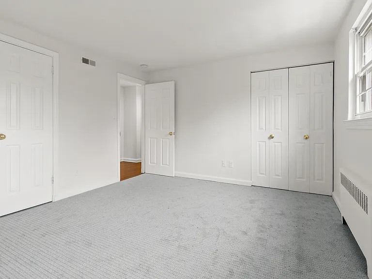 289 Bridge St — Photo 11
