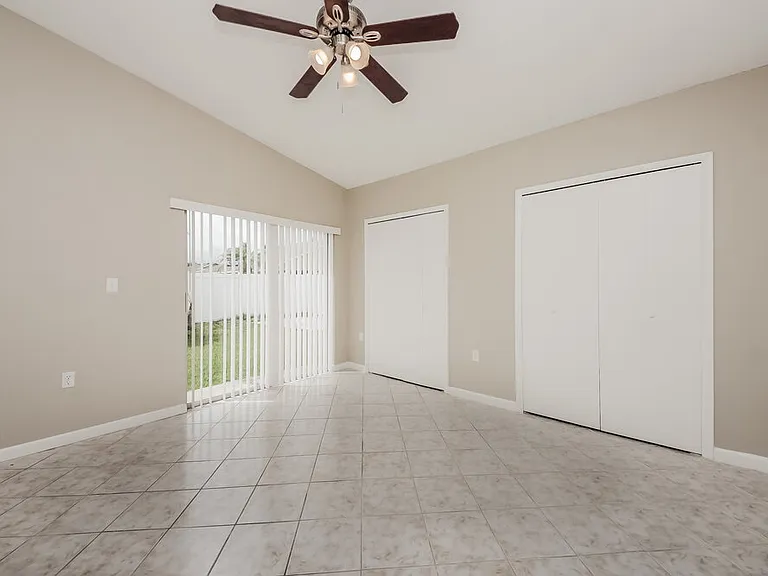 12127 Dakota Woods Ln — Photo 9