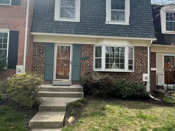 6761 Surreywood Ln, Bethesda, MD 20817